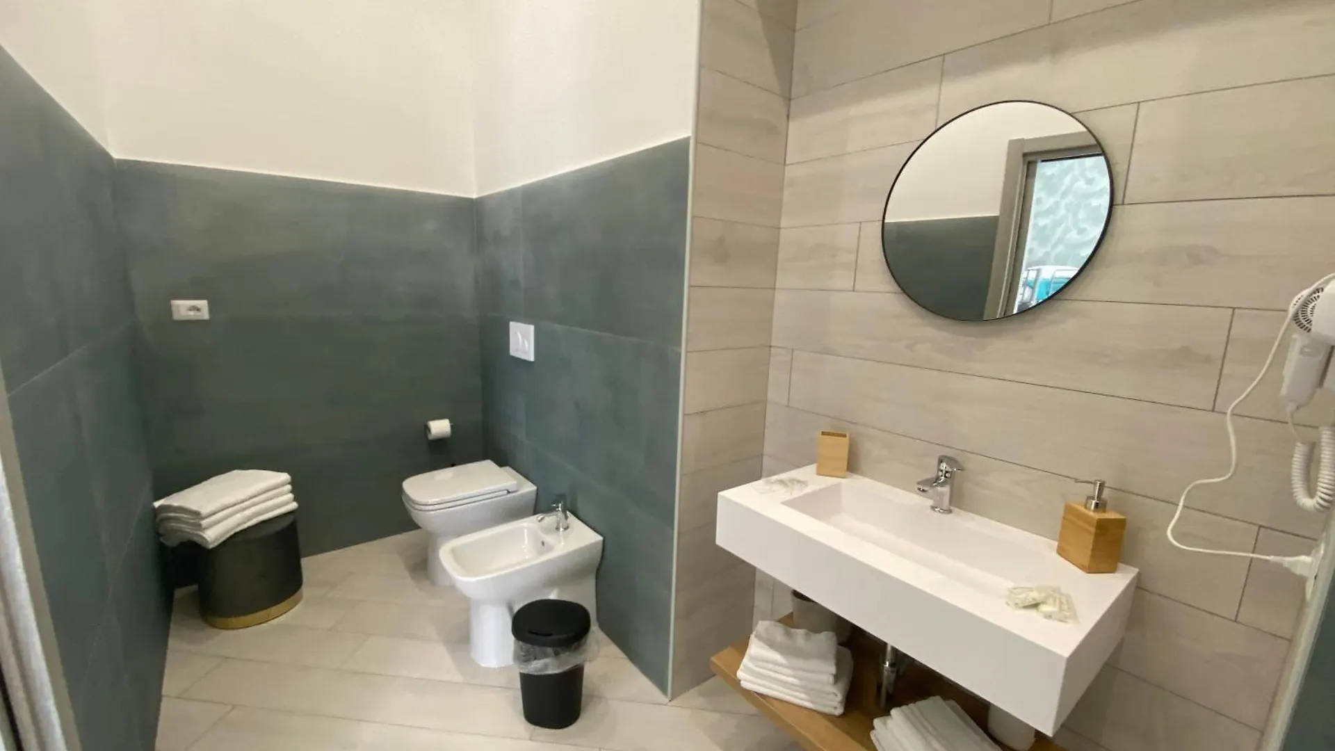 Ludben Dante Hotel Naples 0*,  Italy
