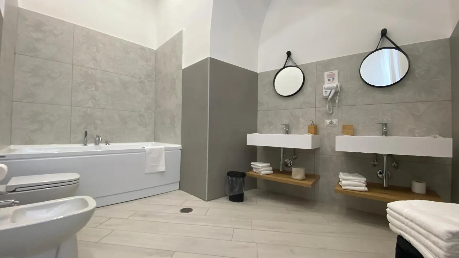 Ludben Dante Hotel Naples 0*,  Italy
