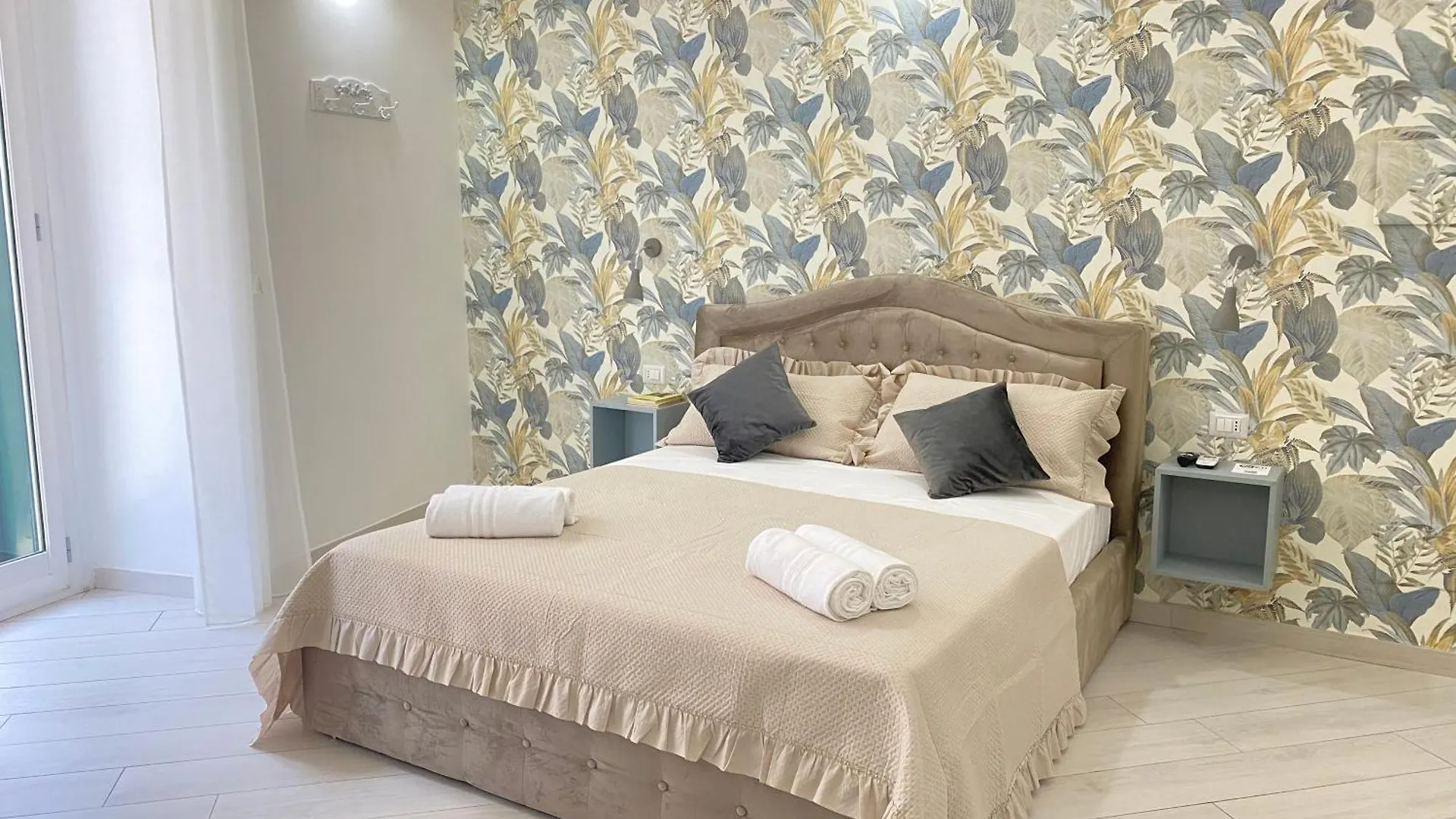 Ludben Dante Hotel Naples