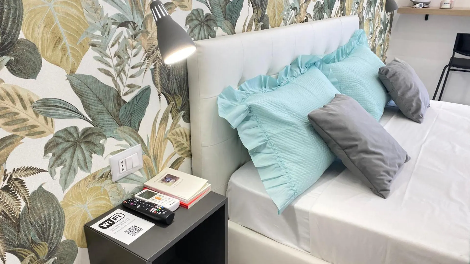 Ludben Dante Hotel Naples 0*,  Italy