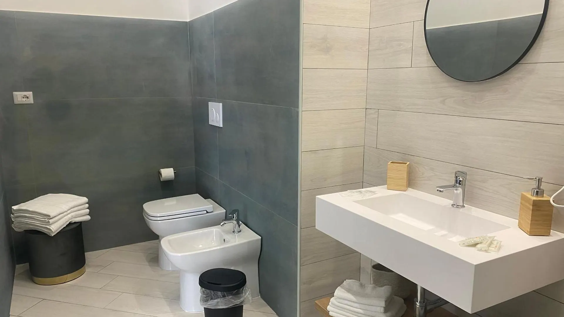 Hotel Ludben Dante Neapol Itálie