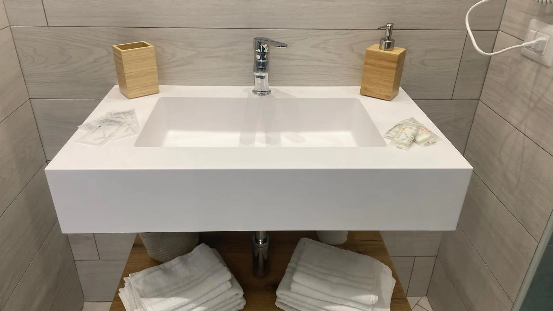 Hotel Ludben Dante Neapol Itálie