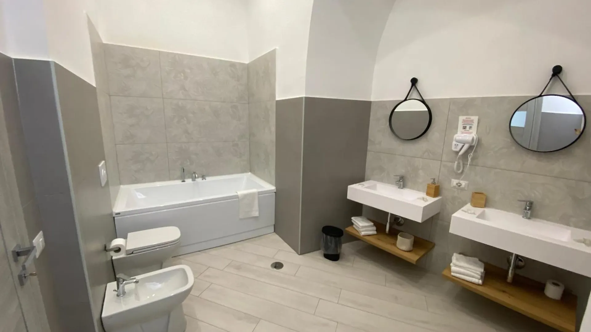 Hotel Ludben Dante Neapol Penzion