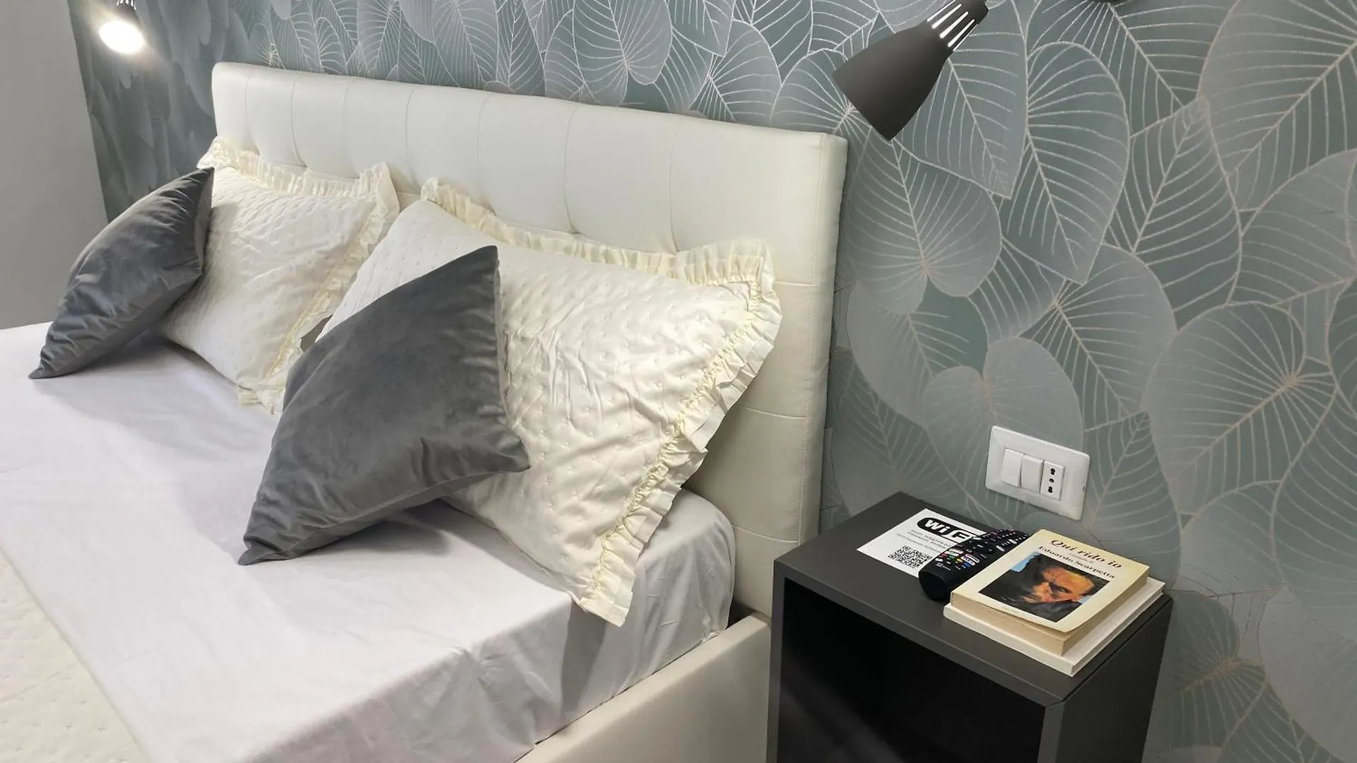 Hotel Ludben Dante Neapol