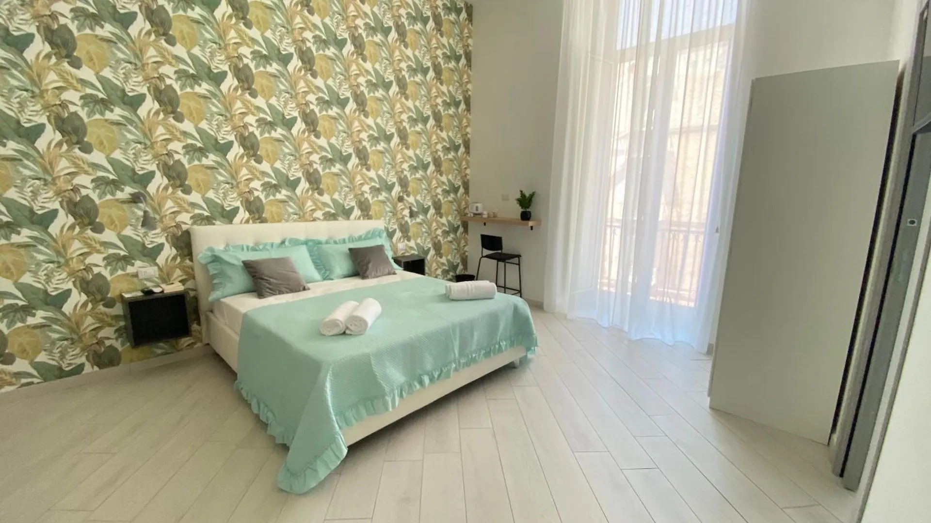 Hotel Ludben Dante Neapol